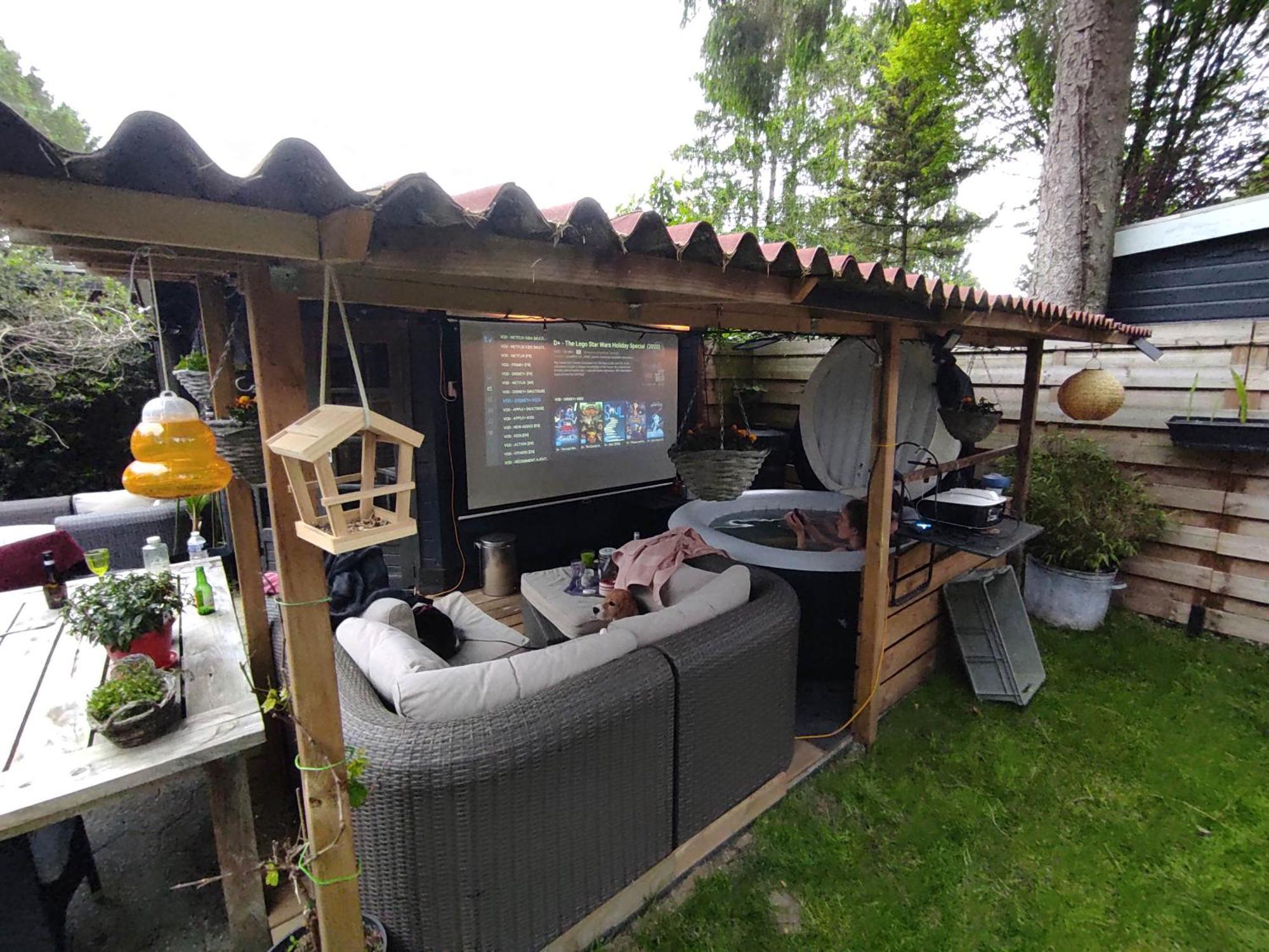 "Tempat Senang" Chalet On The Beautiful Veluwe With Airco Sauna Bbq Jacuzzi Beamer And Dog Putten Eksteriør billede