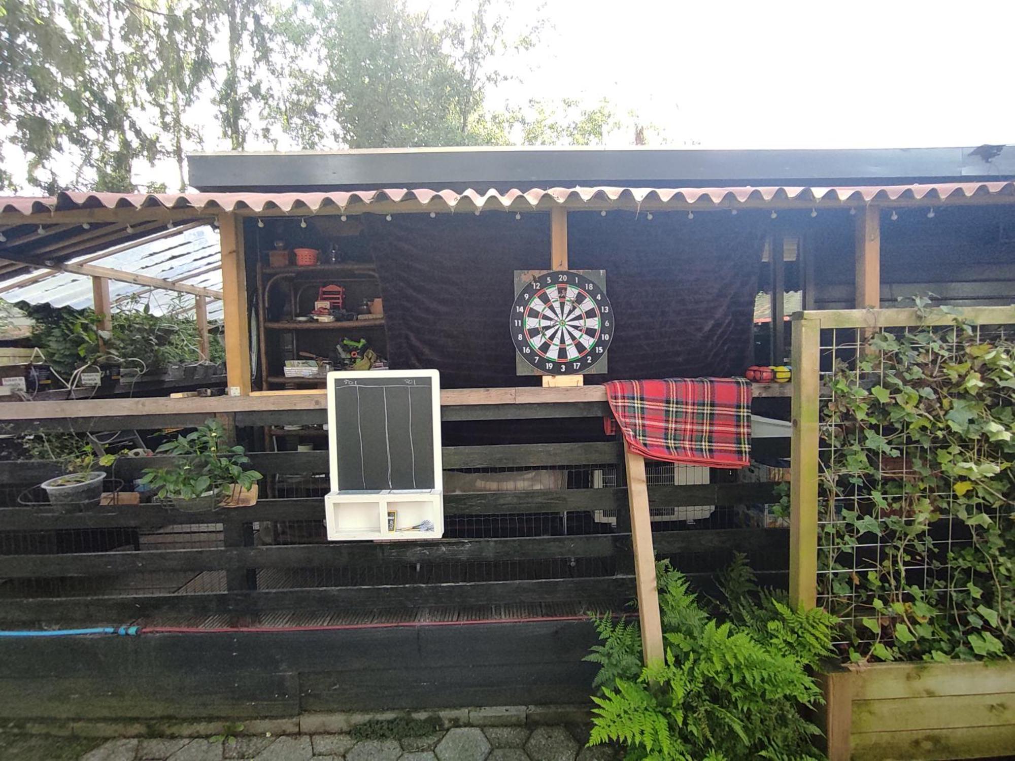 "Tempat Senang" Chalet On The Beautiful Veluwe With Airco Sauna Bbq Jacuzzi Beamer And Dog Putten Eksteriør billede